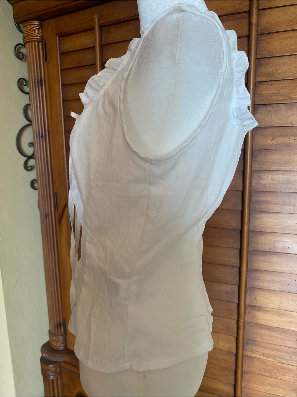 White Ruffle Tie-Front Button Tank Top - Picture 2 of 5